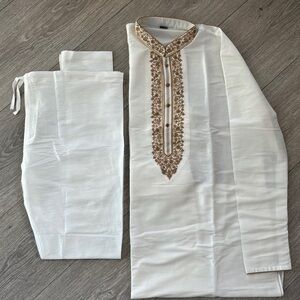Elegant White and Gold Men's Kurta and Pyjama